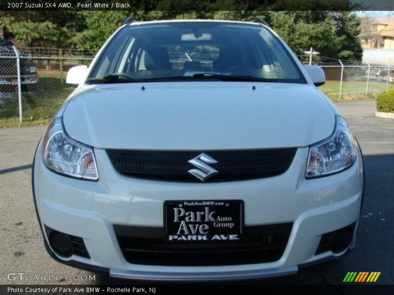Pearl White / Black 2007 Suzuki SX4 AWD