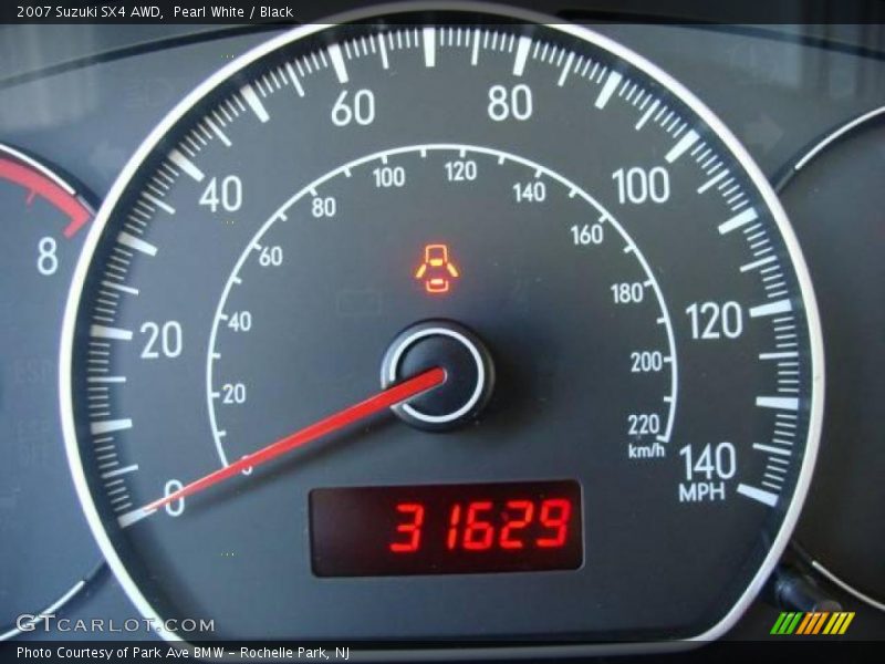 Pearl White / Black 2007 Suzuki SX4 AWD