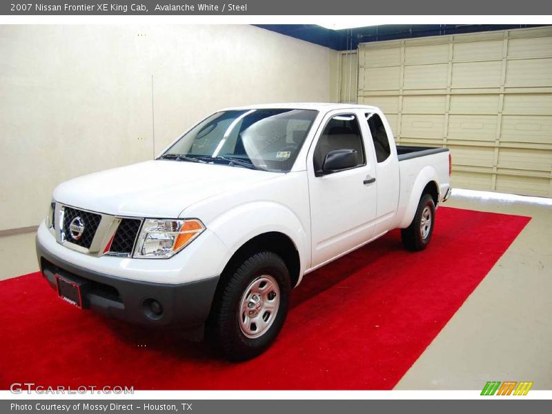 Avalanche White / Steel 2007 Nissan Frontier XE King Cab