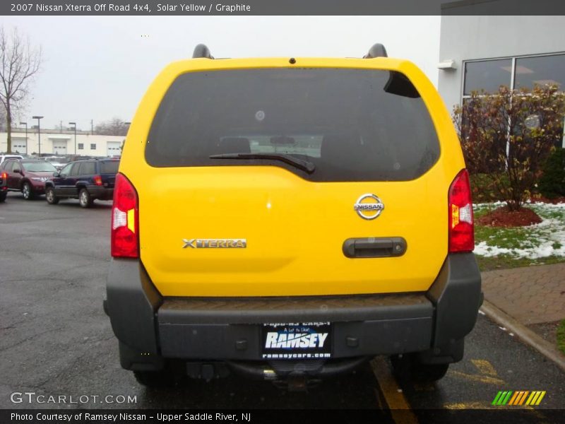 Solar Yellow / Graphite 2007 Nissan Xterra Off Road 4x4