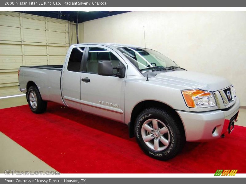 Radiant Silver / Charcoal 2008 Nissan Titan SE King Cab