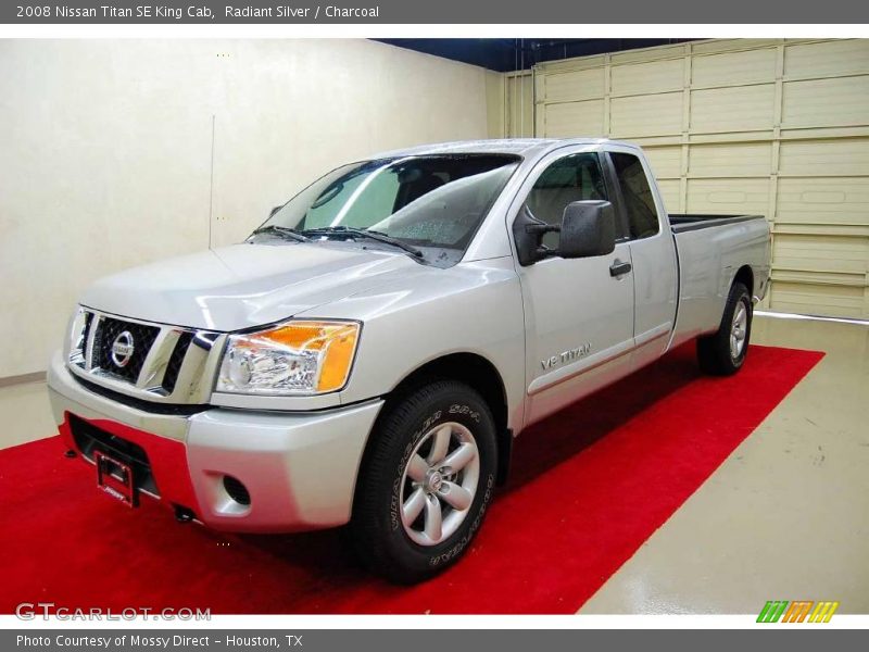 Radiant Silver / Charcoal 2008 Nissan Titan SE King Cab