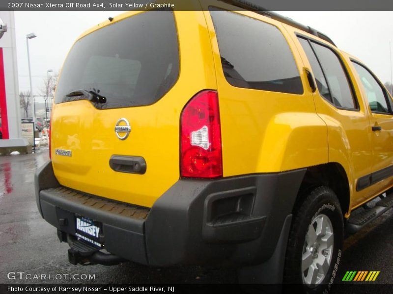 Solar Yellow / Graphite 2007 Nissan Xterra Off Road 4x4