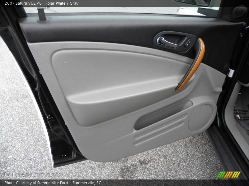 Polar White / Gray 2007 Saturn VUE V6