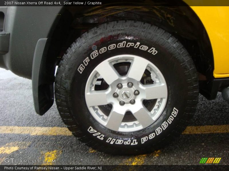 Solar Yellow / Graphite 2007 Nissan Xterra Off Road 4x4