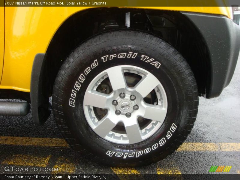 Solar Yellow / Graphite 2007 Nissan Xterra Off Road 4x4