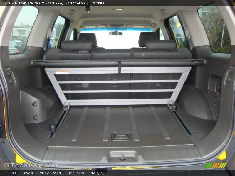 Solar Yellow / Graphite 2007 Nissan Xterra Off Road 4x4