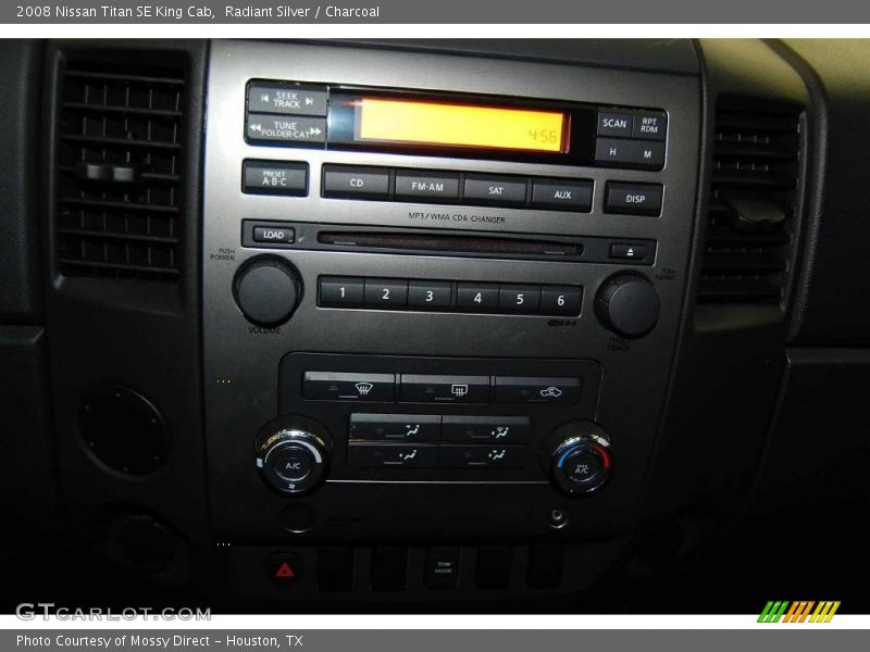 Radiant Silver / Charcoal 2008 Nissan Titan SE King Cab