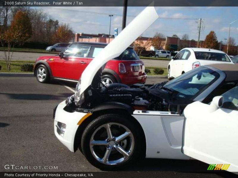 Polar White / Tan 2008 Saturn Sky Roadster
