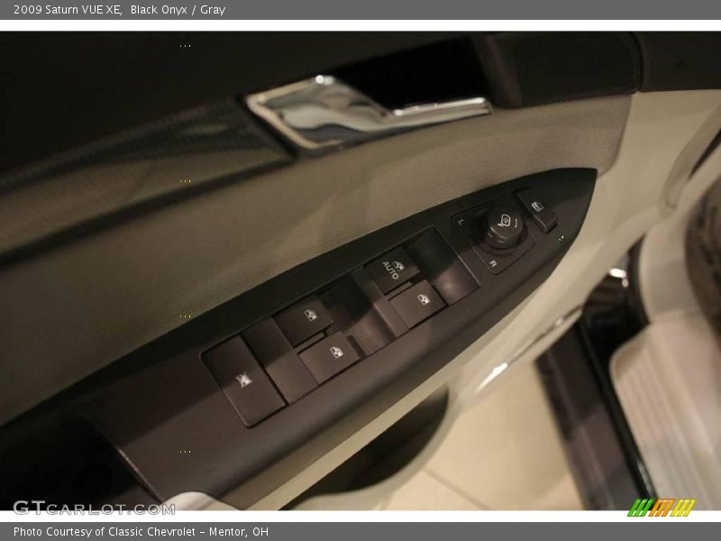 Black Onyx / Gray 2009 Saturn VUE XE