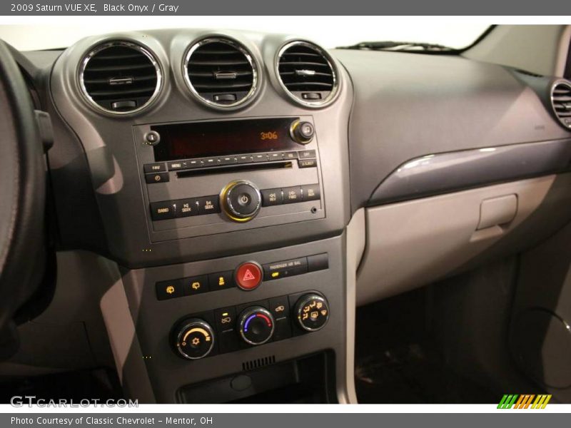 Black Onyx / Gray 2009 Saturn VUE XE