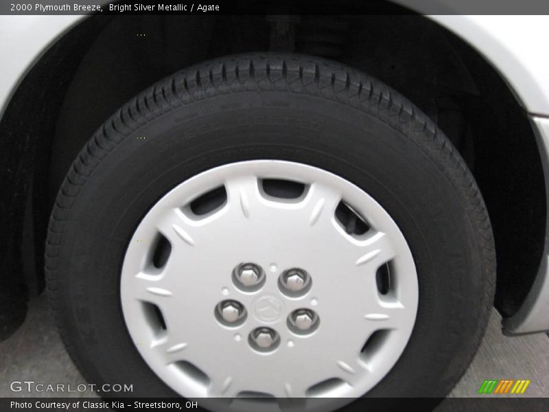 Bright Silver Metallic / Agate 2000 Plymouth Breeze