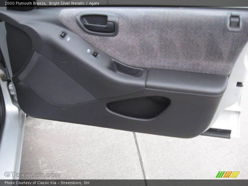 Bright Silver Metallic / Agate 2000 Plymouth Breeze