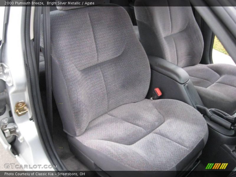 Bright Silver Metallic / Agate 2000 Plymouth Breeze