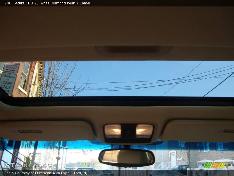 White Diamond Pearl / Camel 2005 Acura TL 3.2