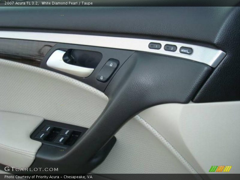 White Diamond Pearl / Taupe 2007 Acura TL 3.2