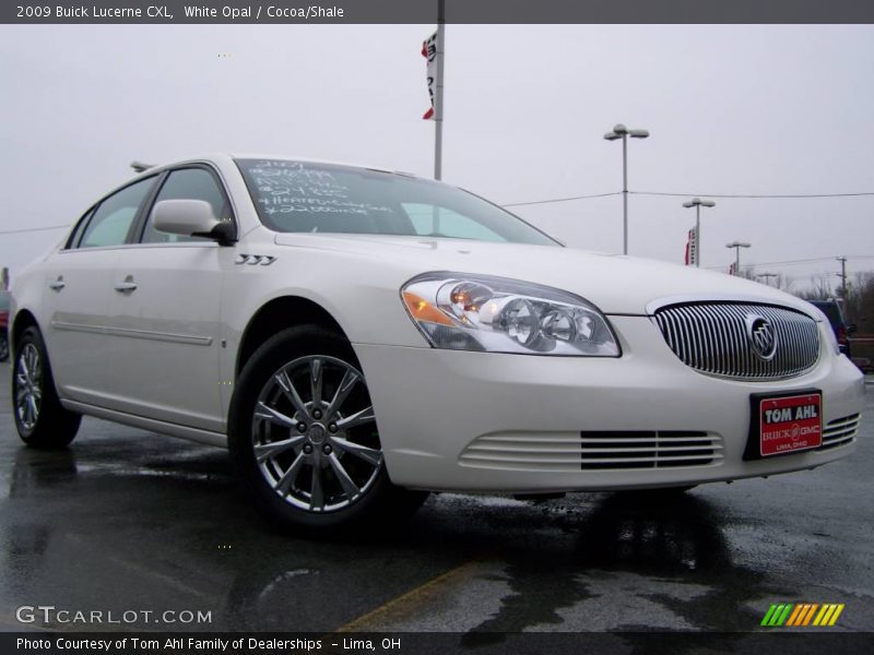 White Opal / Cocoa/Shale 2009 Buick Lucerne CXL