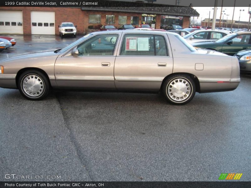Cashmere / Oatmeal 1999 Cadillac DeVille Sedan