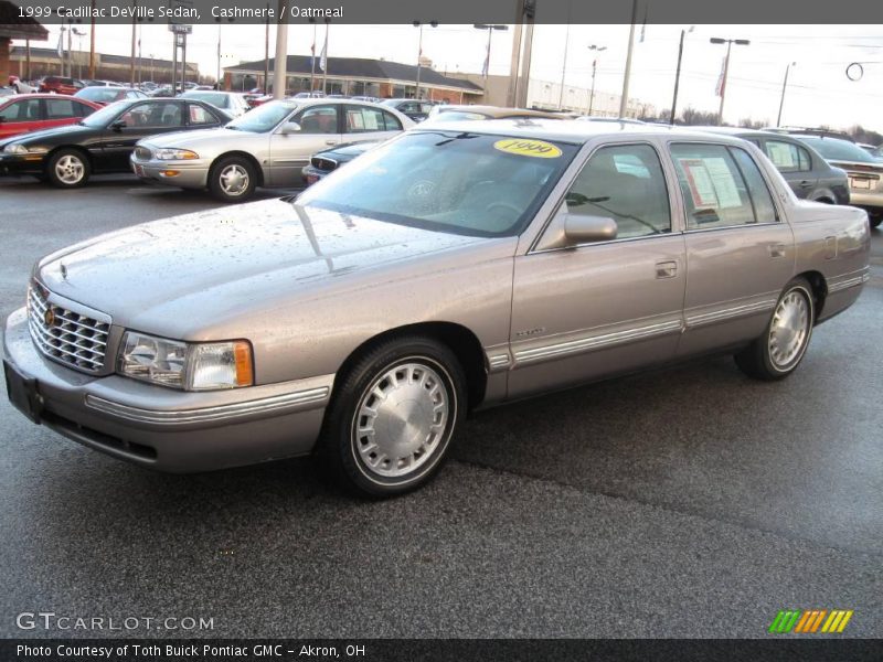 Cashmere / Oatmeal 1999 Cadillac DeVille Sedan