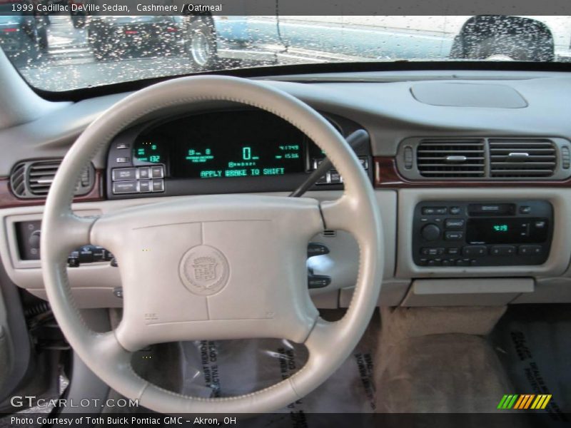 Cashmere / Oatmeal 1999 Cadillac DeVille Sedan