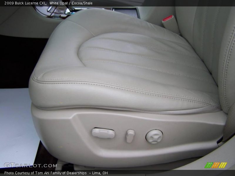 White Opal / Cocoa/Shale 2009 Buick Lucerne CXL