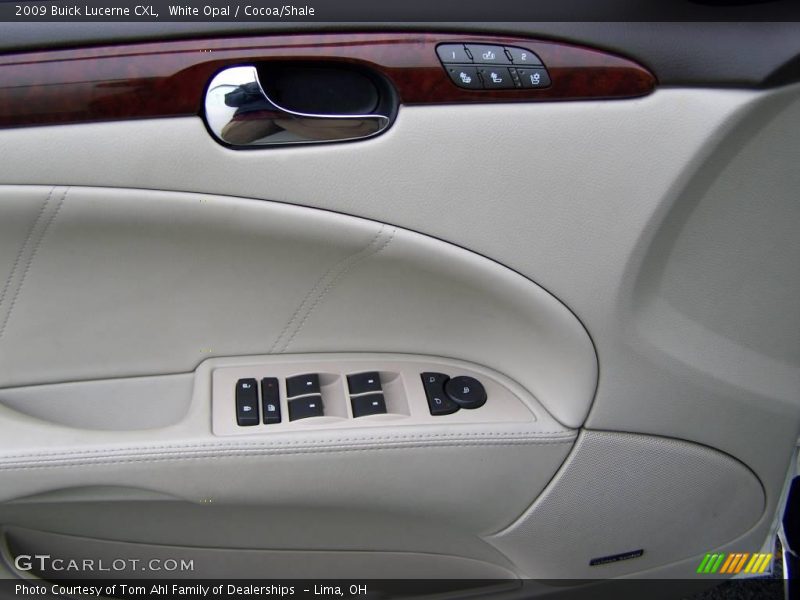 White Opal / Cocoa/Shale 2009 Buick Lucerne CXL