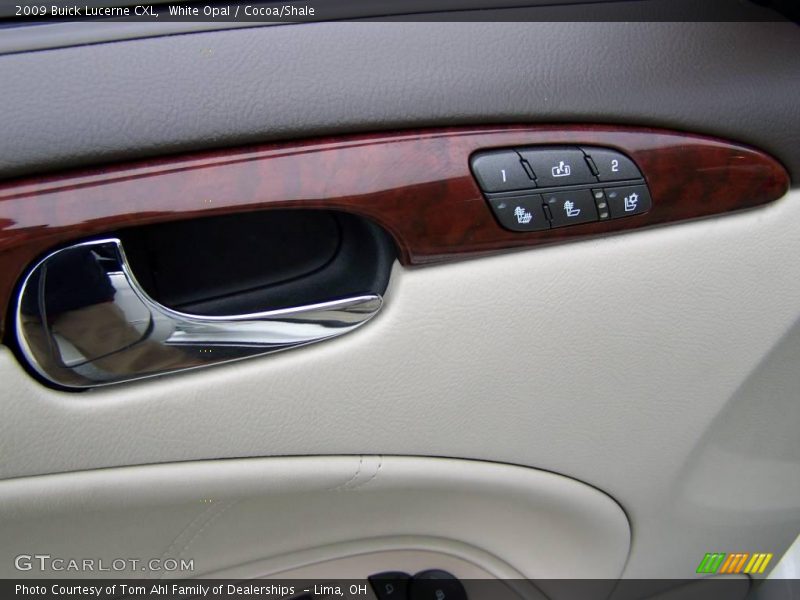 White Opal / Cocoa/Shale 2009 Buick Lucerne CXL