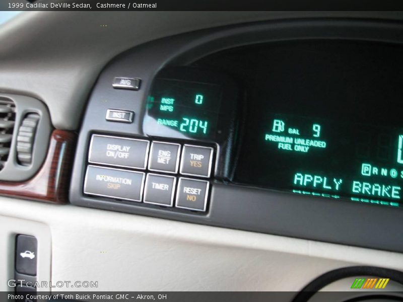 Cashmere / Oatmeal 1999 Cadillac DeVille Sedan