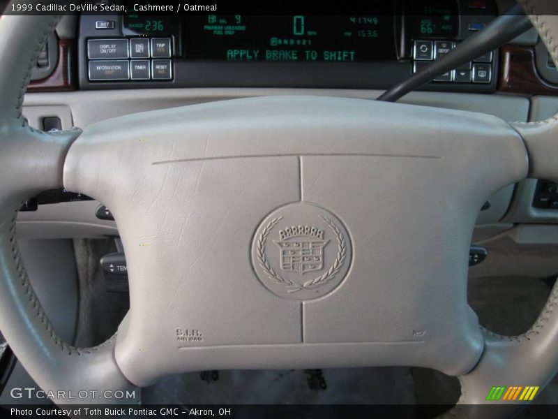 Cashmere / Oatmeal 1999 Cadillac DeVille Sedan