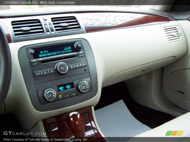 White Opal / Cocoa/Shale 2009 Buick Lucerne CXL