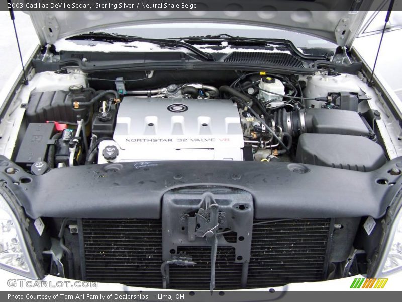 Sterling Silver / Neutral Shale Beige 2003 Cadillac DeVille Sedan
