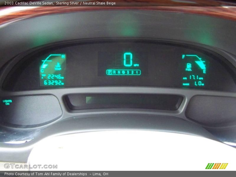 Sterling Silver / Neutral Shale Beige 2003 Cadillac DeVille Sedan