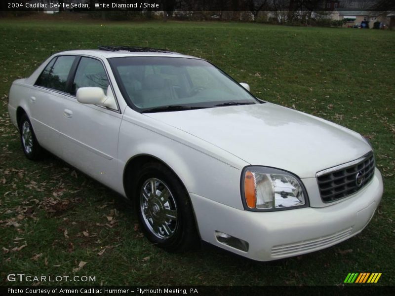 White Diamond / Shale 2004 Cadillac DeVille Sedan