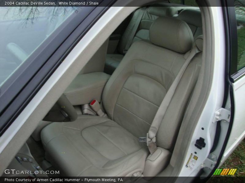 White Diamond / Shale 2004 Cadillac DeVille Sedan