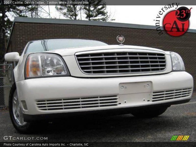 Cotillion White / Midnight Blue 2004 Cadillac DeVille Sedan