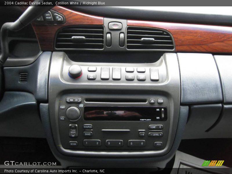 Cotillion White / Midnight Blue 2004 Cadillac DeVille Sedan