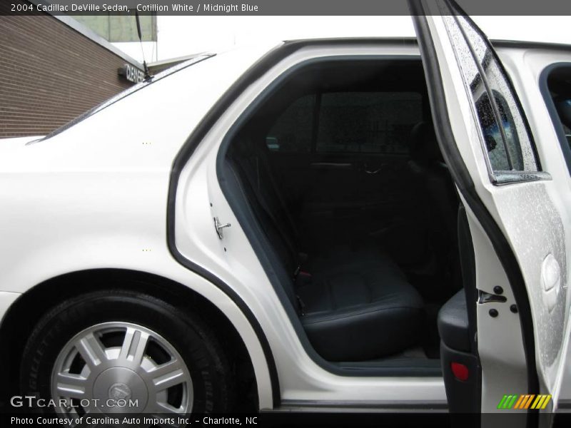 Cotillion White / Midnight Blue 2004 Cadillac DeVille Sedan