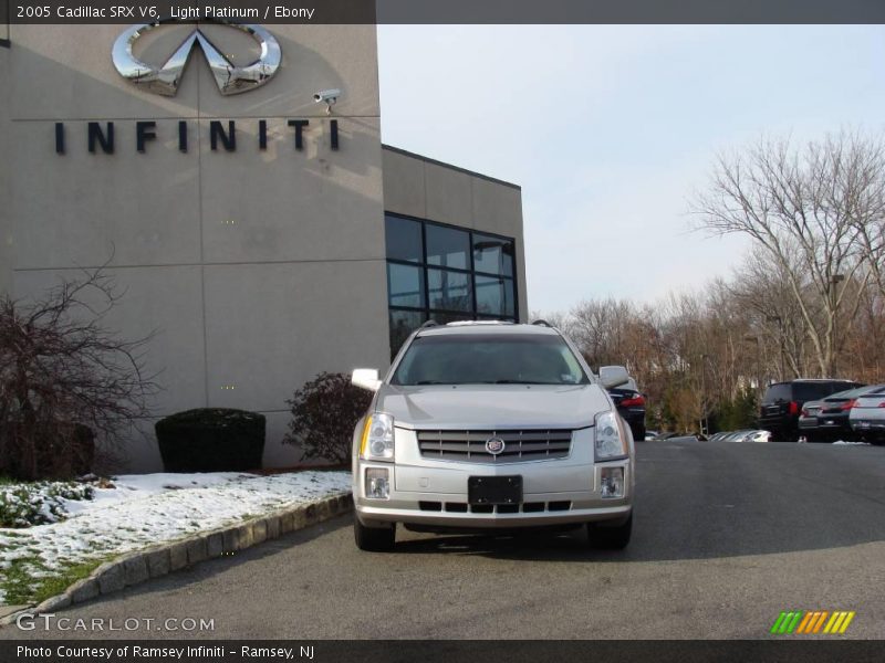 Light Platinum / Ebony 2005 Cadillac SRX V6