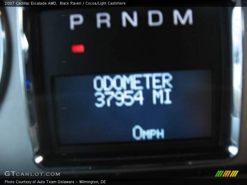 Black Raven / Cocoa/Light Cashmere 2007 Cadillac Escalade AWD