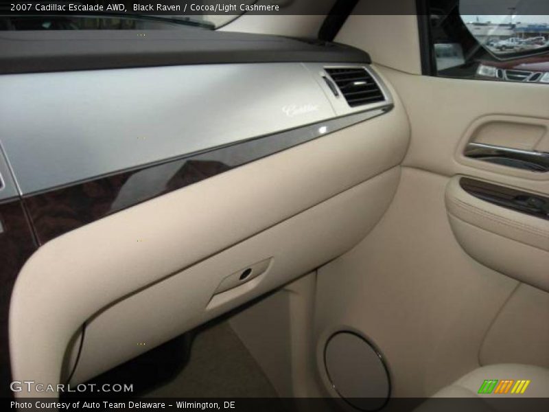 Black Raven / Cocoa/Light Cashmere 2007 Cadillac Escalade AWD