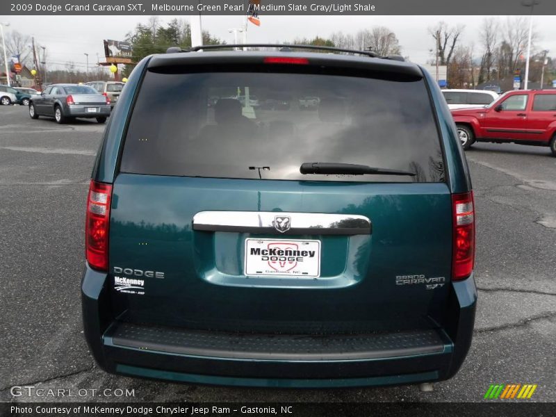 Melbourne Green Pearl / Medium Slate Gray/Light Shale 2009 Dodge Grand Caravan SXT