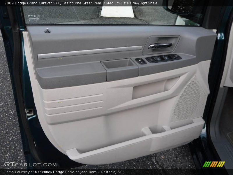 Melbourne Green Pearl / Medium Slate Gray/Light Shale 2009 Dodge Grand Caravan SXT