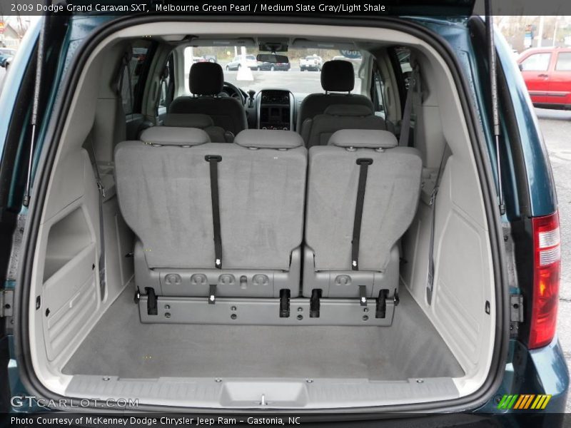 Melbourne Green Pearl / Medium Slate Gray/Light Shale 2009 Dodge Grand Caravan SXT