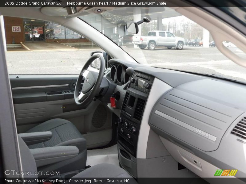 Melbourne Green Pearl / Medium Slate Gray/Light Shale 2009 Dodge Grand Caravan SXT