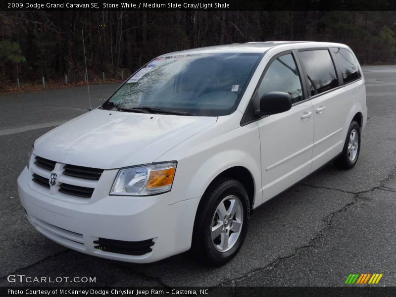 Stone White / Medium Slate Gray/Light Shale 2009 Dodge Grand Caravan SE