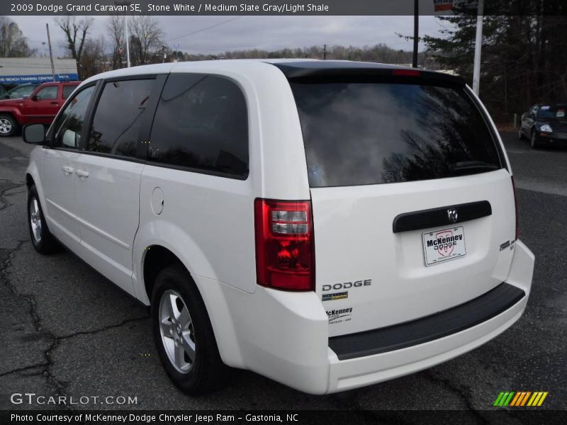 Stone White / Medium Slate Gray/Light Shale 2009 Dodge Grand Caravan SE