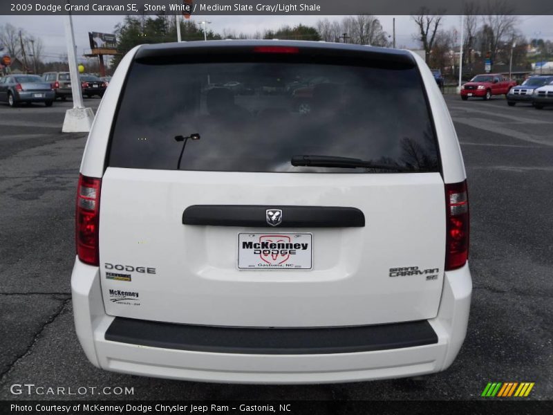 Stone White / Medium Slate Gray/Light Shale 2009 Dodge Grand Caravan SE