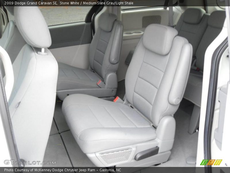 Stone White / Medium Slate Gray/Light Shale 2009 Dodge Grand Caravan SE