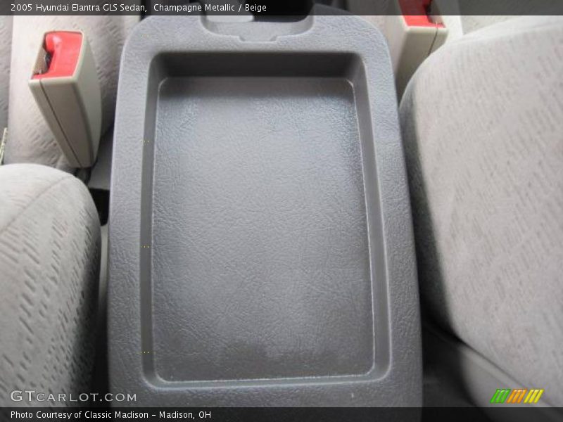 Champagne Metallic / Beige 2005 Hyundai Elantra GLS Sedan