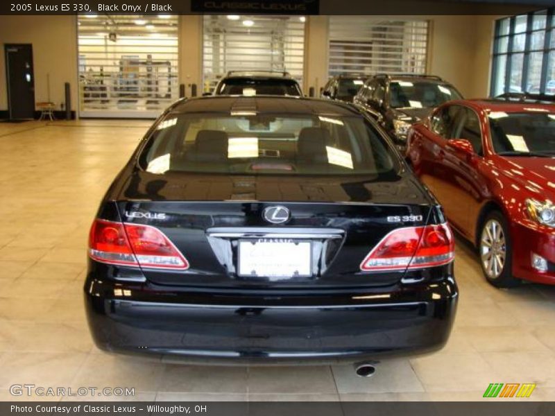 Black Onyx / Black 2005 Lexus ES 330